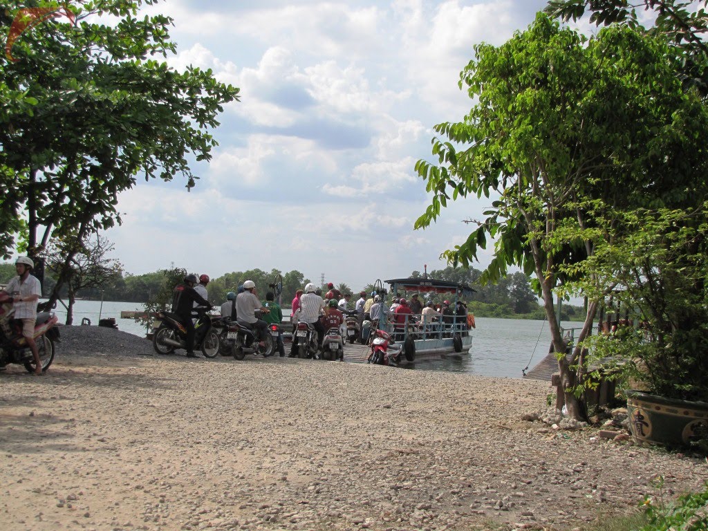 An Hoa ferry