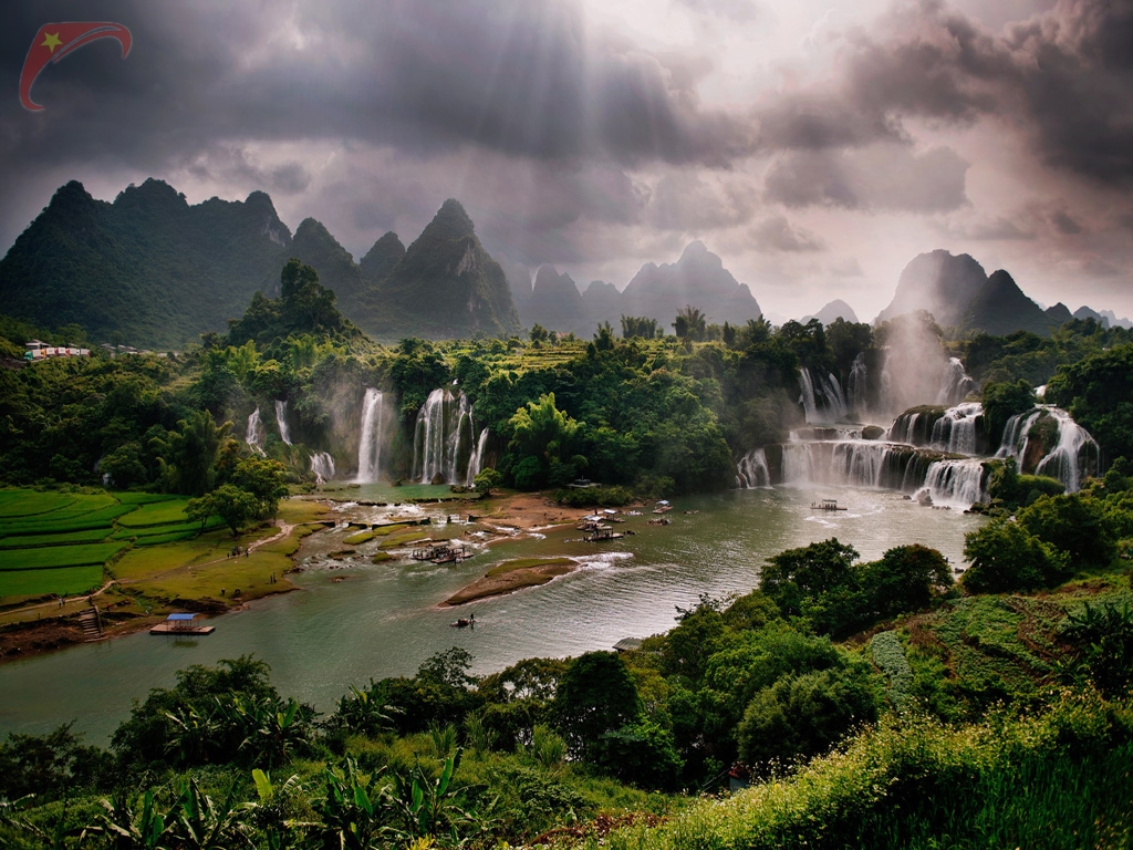 Ban Gioc waterfalls in Cao Bang