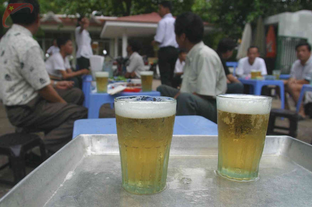 Bia Hoi (Cool Beer)