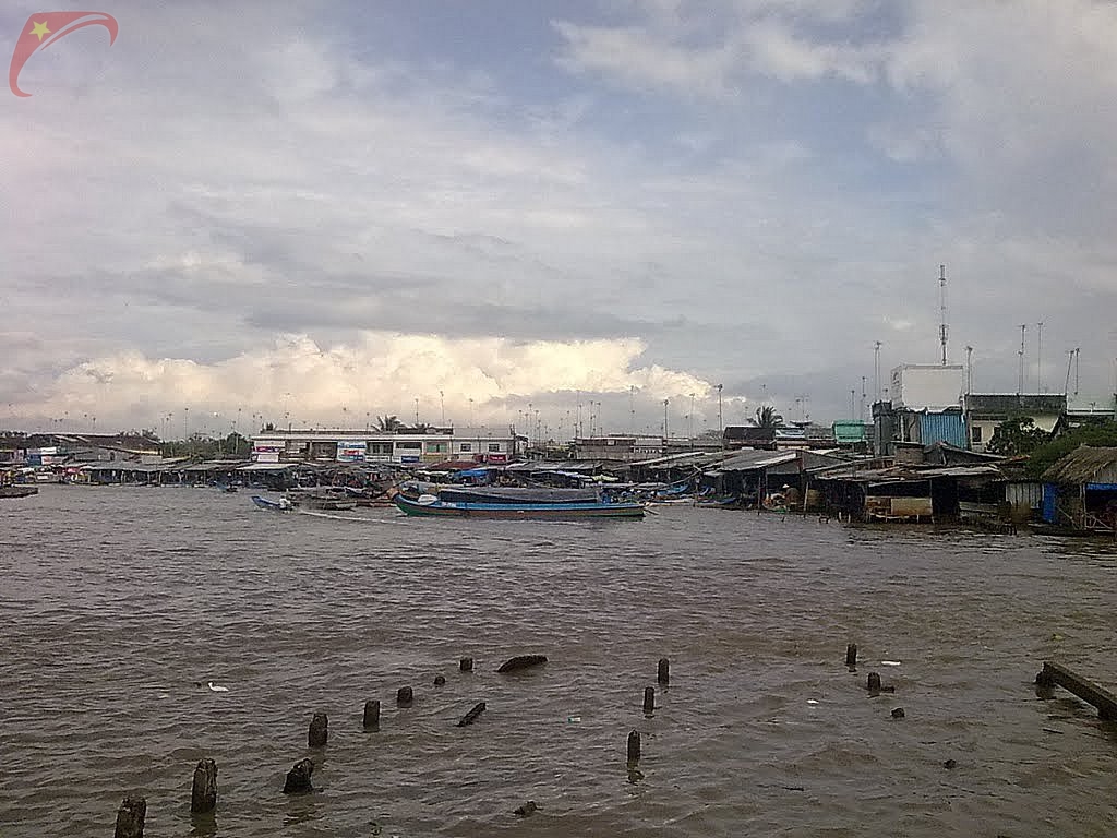 Cai Nuoc market
