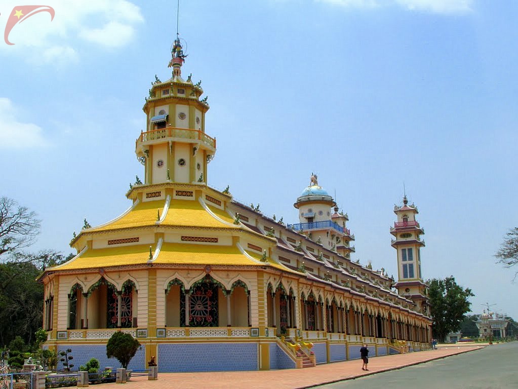 Cao Dai holy temple