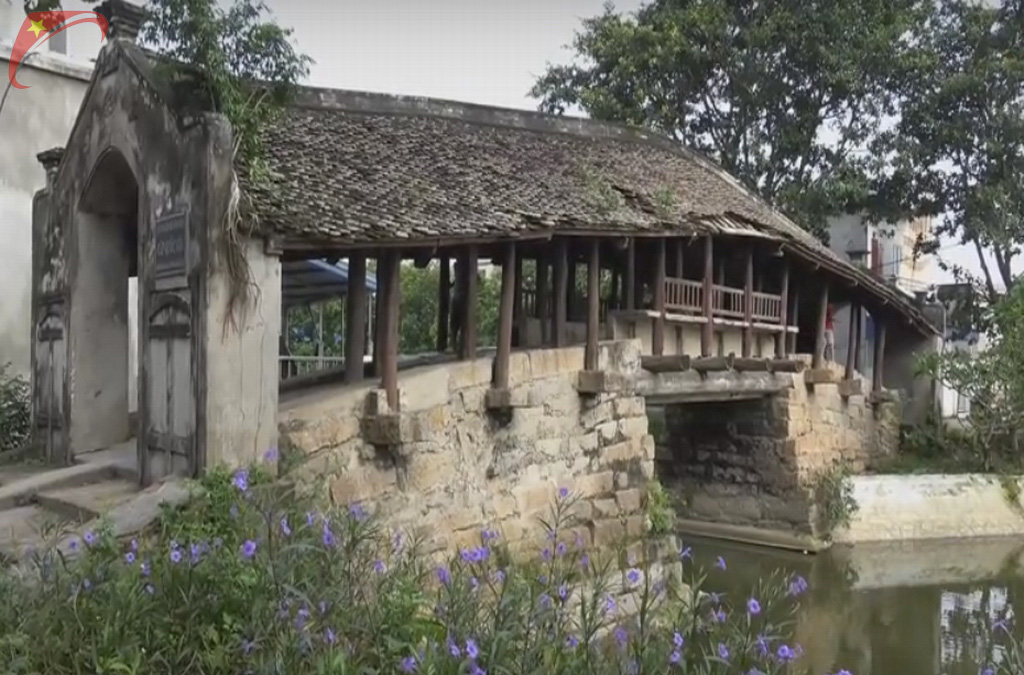 Cho Thuong covered bridge