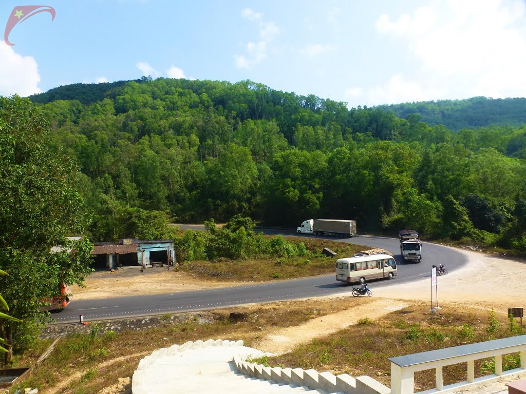 Cu Mong pass