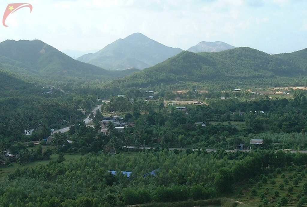 Cu Mong pass