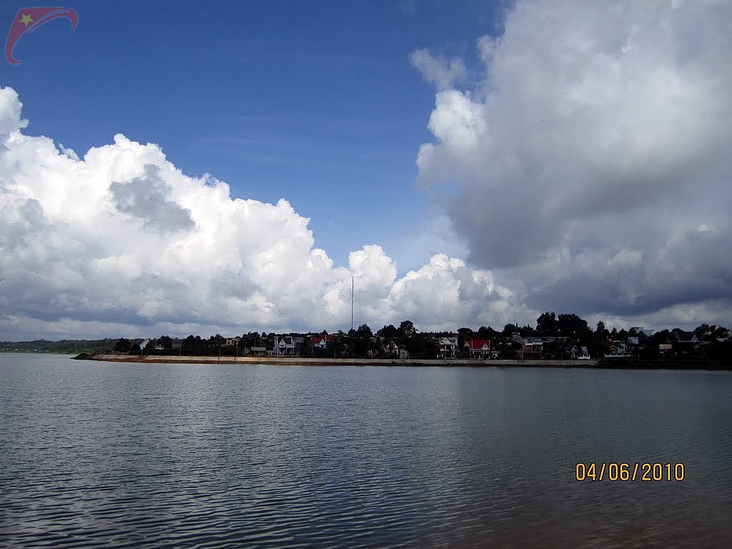 Dak Mil district