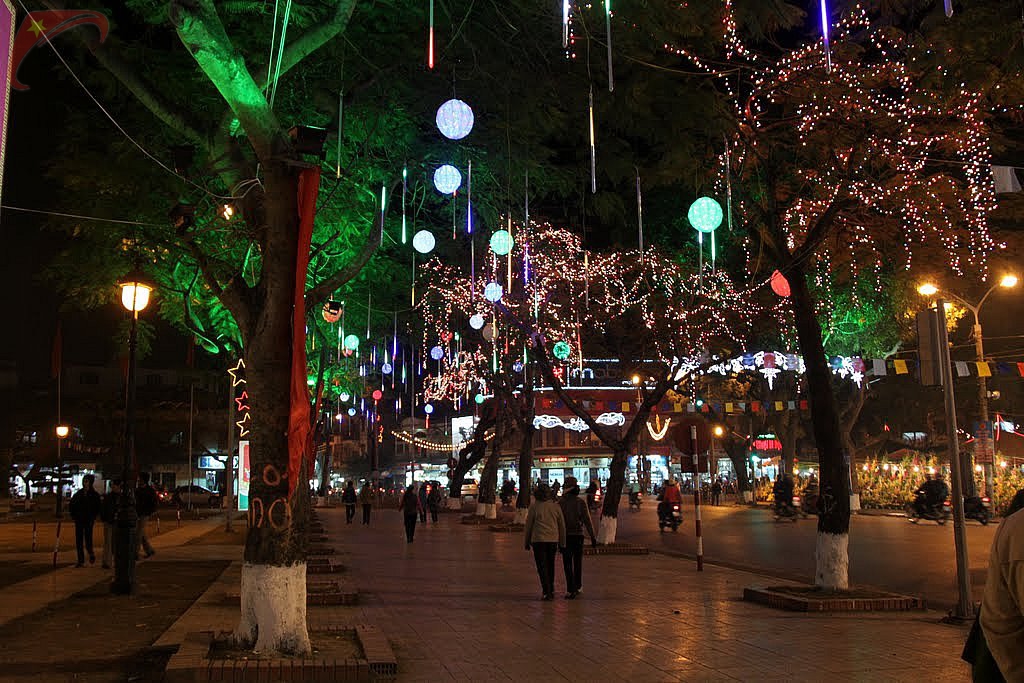 Hai Phong city by night