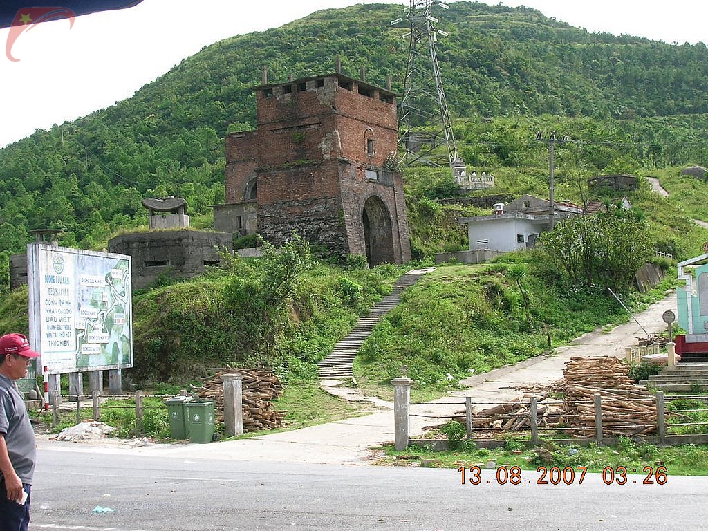 Hai Van pass