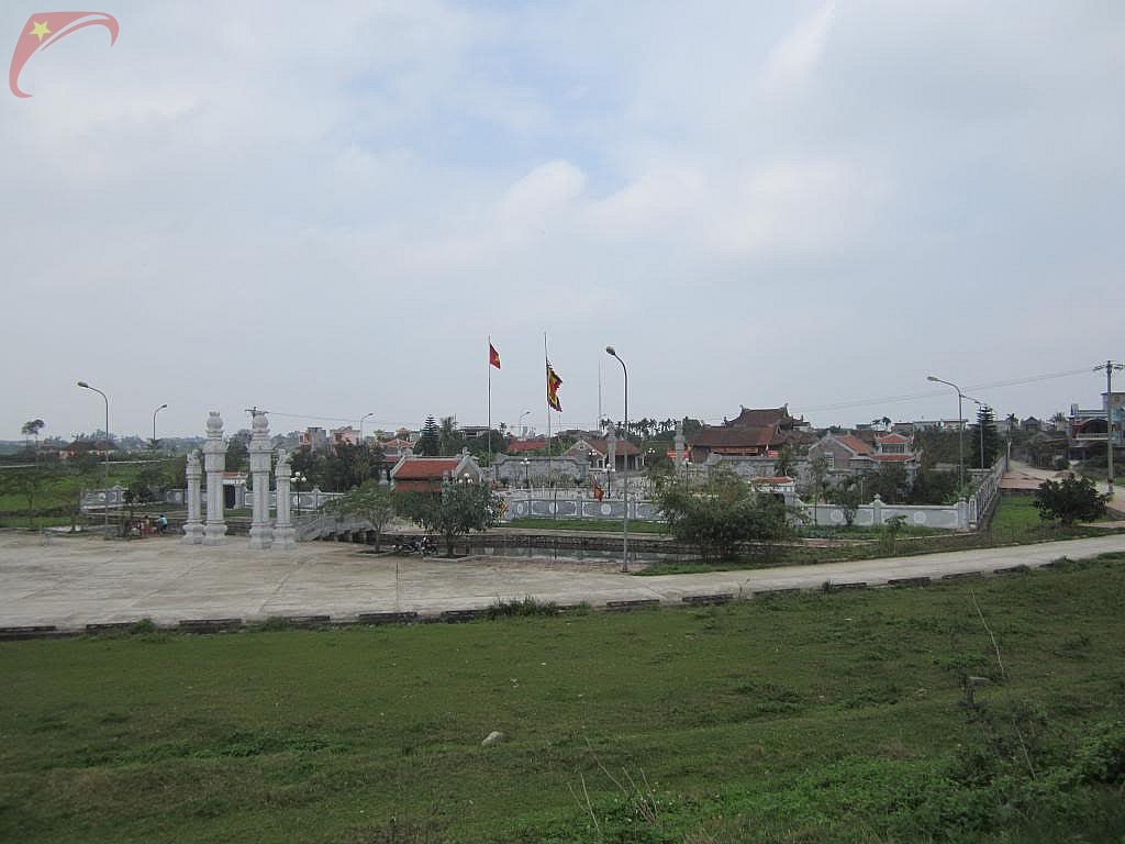 Khuc Thua Du temple