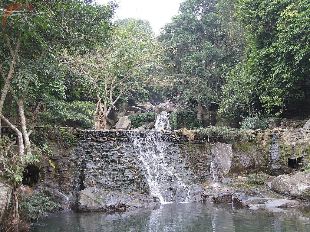 Kim Boi hot spring