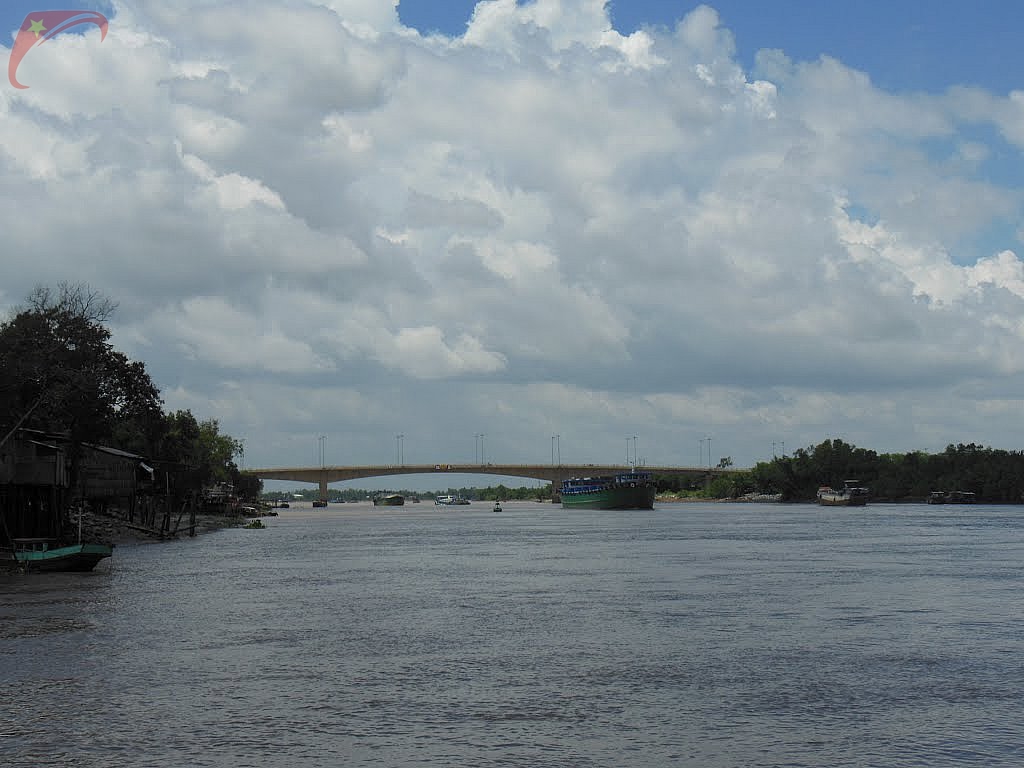 Kinh Nuoc Man bridge