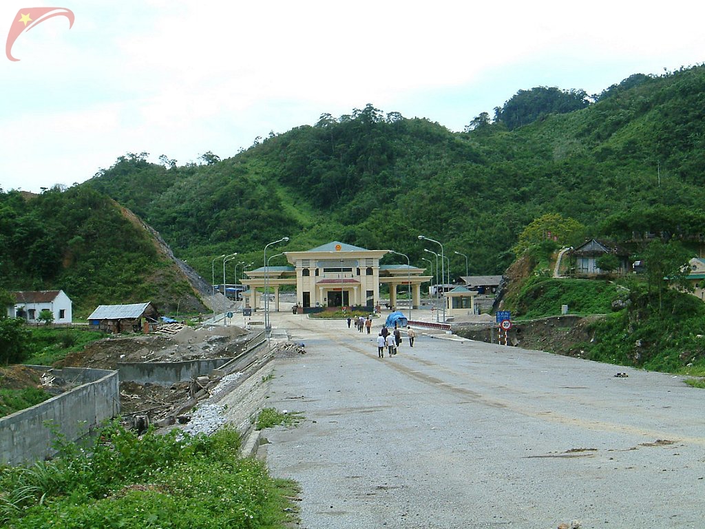 Nam Can border gate