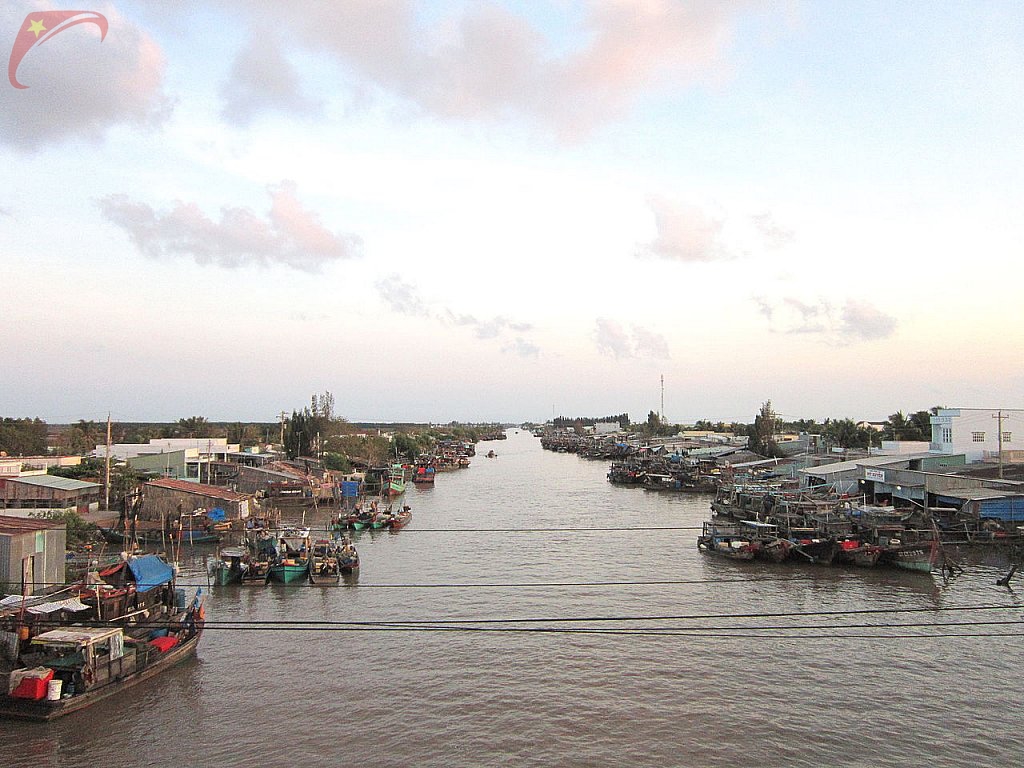 Nha Mat canal