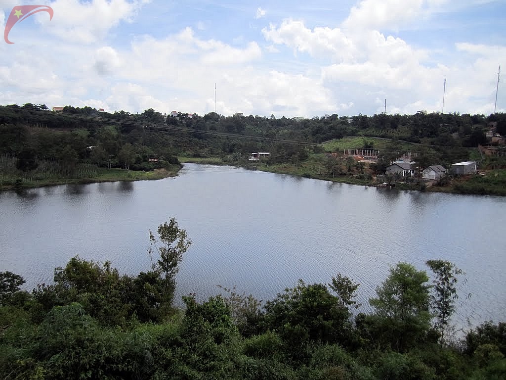Nhan Co lake