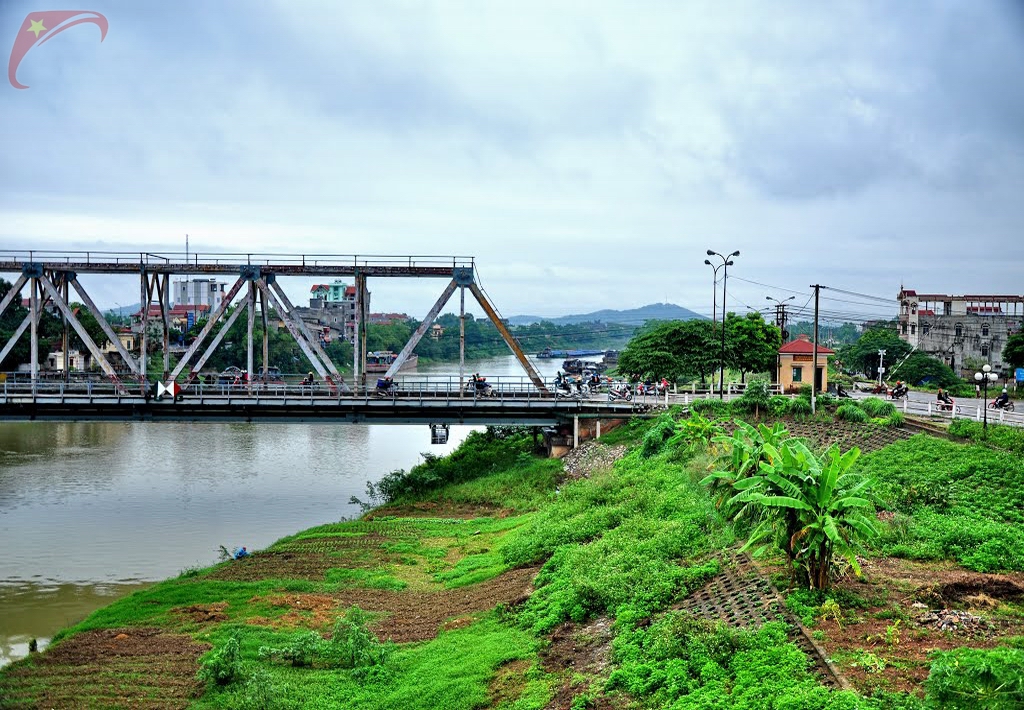 Phu Lang Thuong