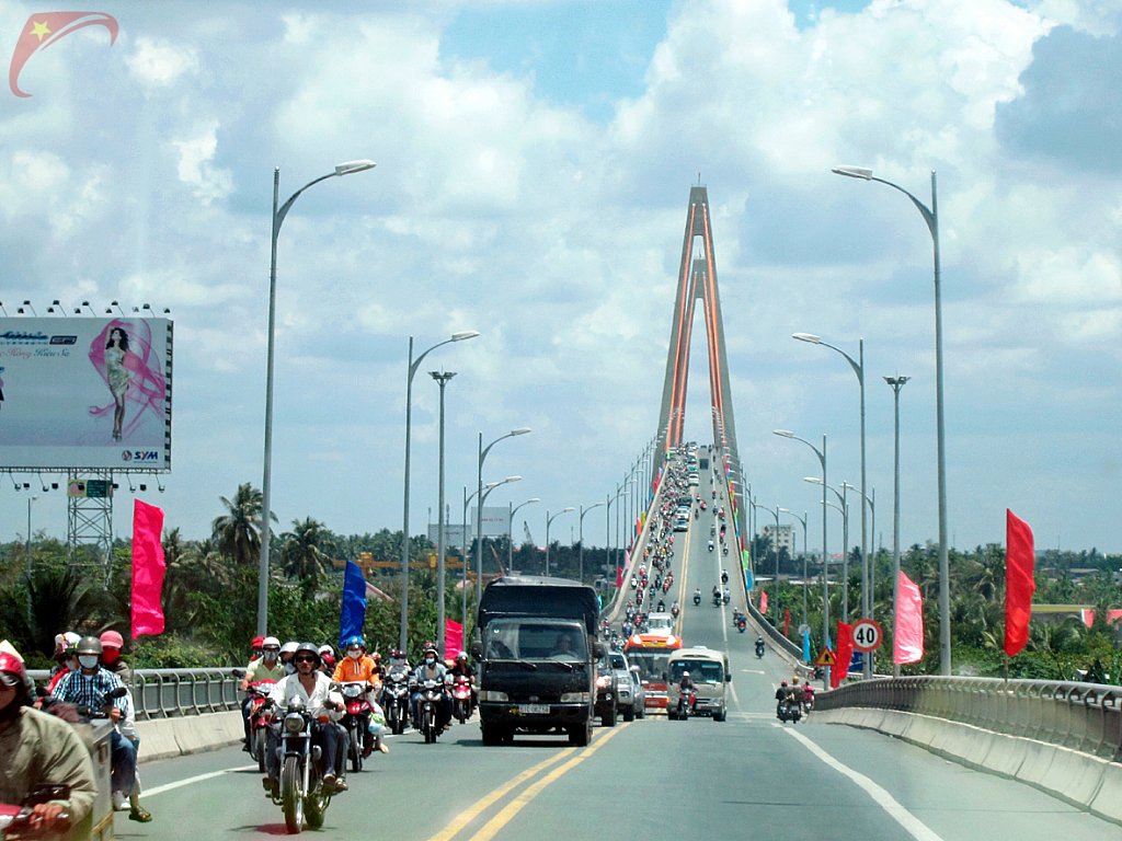 Rach Mieu bridge
