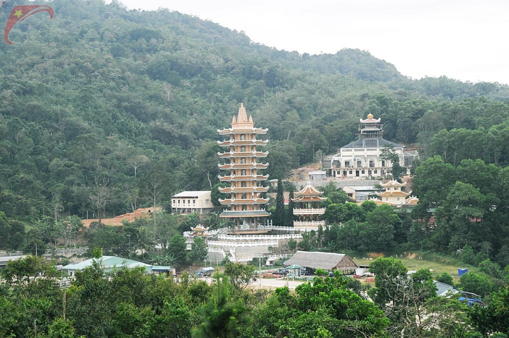 Van Linh pagoda